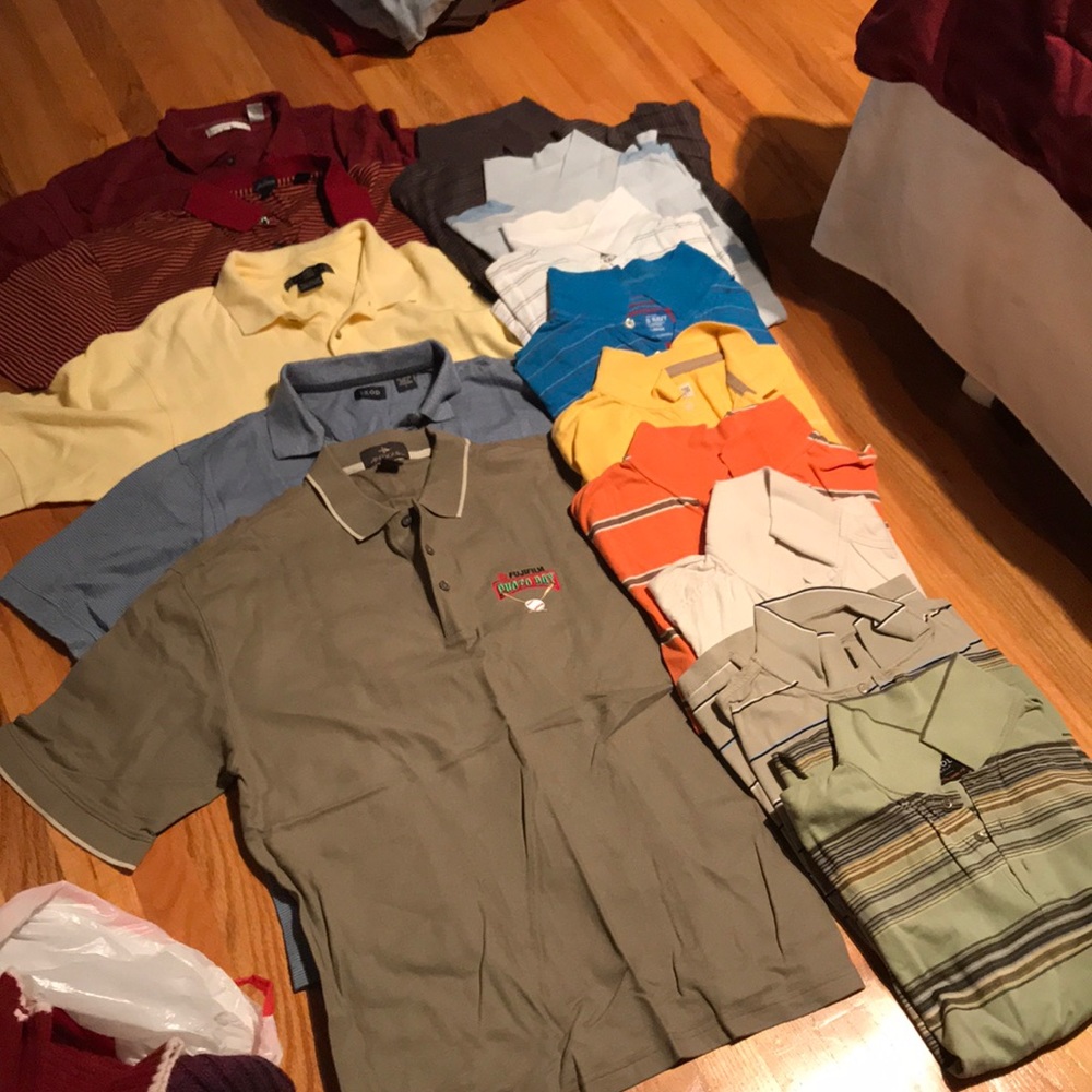 18 men’s polos size large